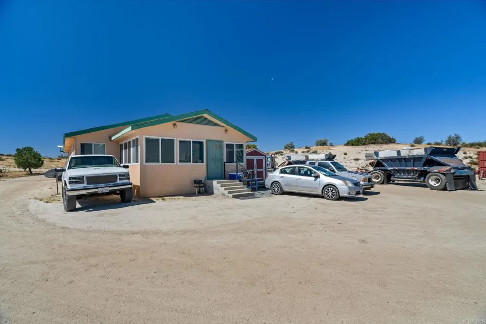 1607 Jewell Valley Road Boulevard, CA 91905