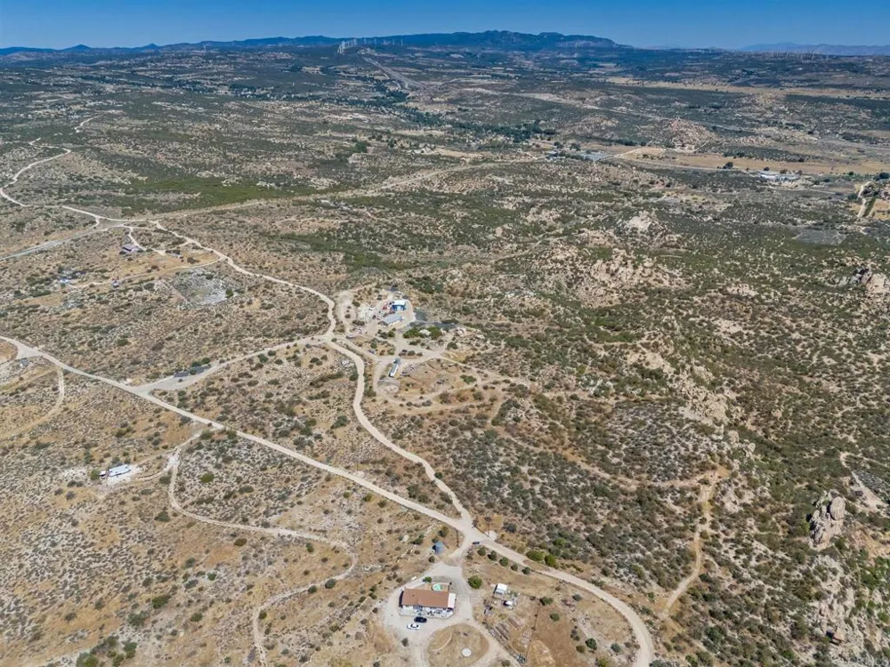 1607 Jewell Valley Road Boulevard, CA 91905