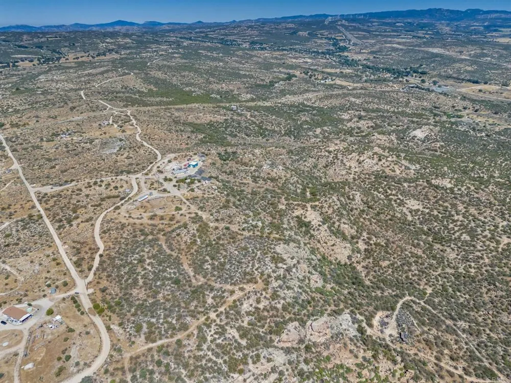 1607 Jewell Valley Road Boulevard, CA 91905