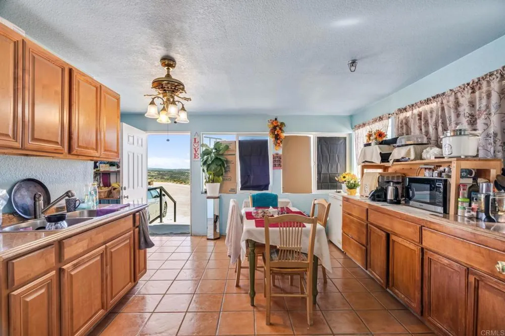 1607 Jewell Valley Road Boulevard, CA 91905