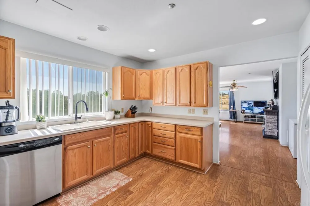 1607 Jewell Valley Road Boulevard, CA 91905
