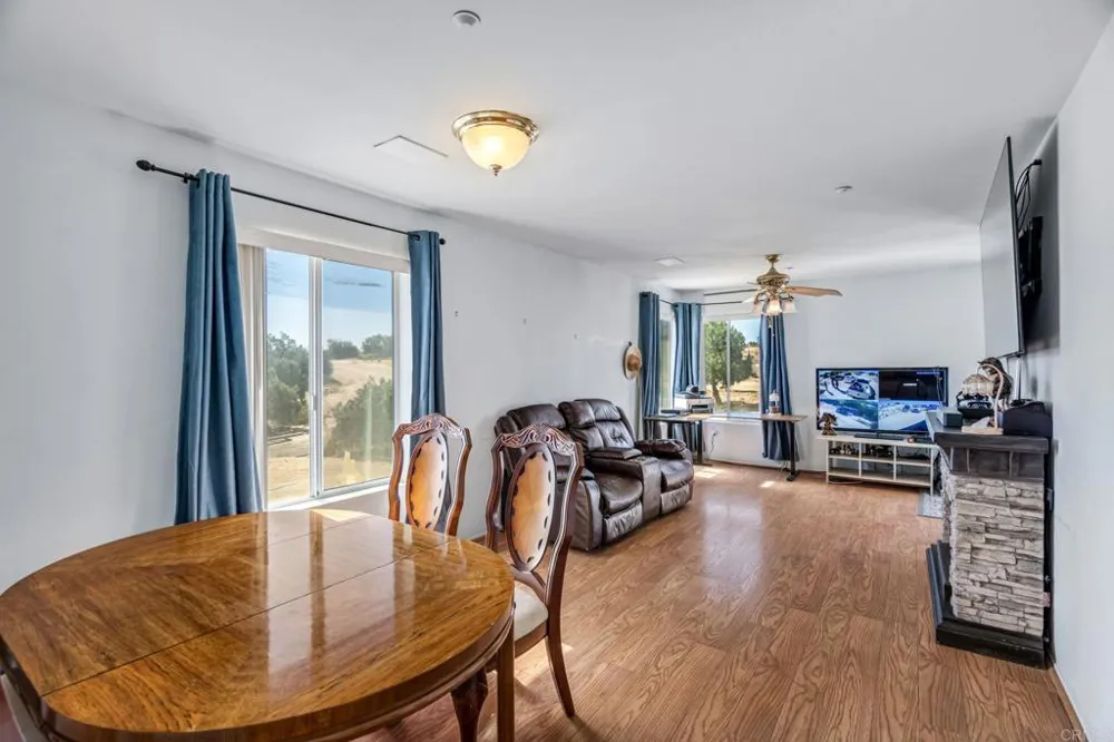 1607 Jewell Valley Road Boulevard, CA 91905