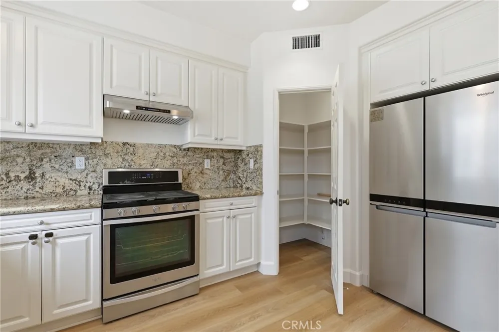 355 Flyers Lane Tustin, CA 92782
