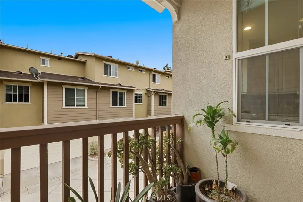 355 Flyers Lane Tustin, CA 92782