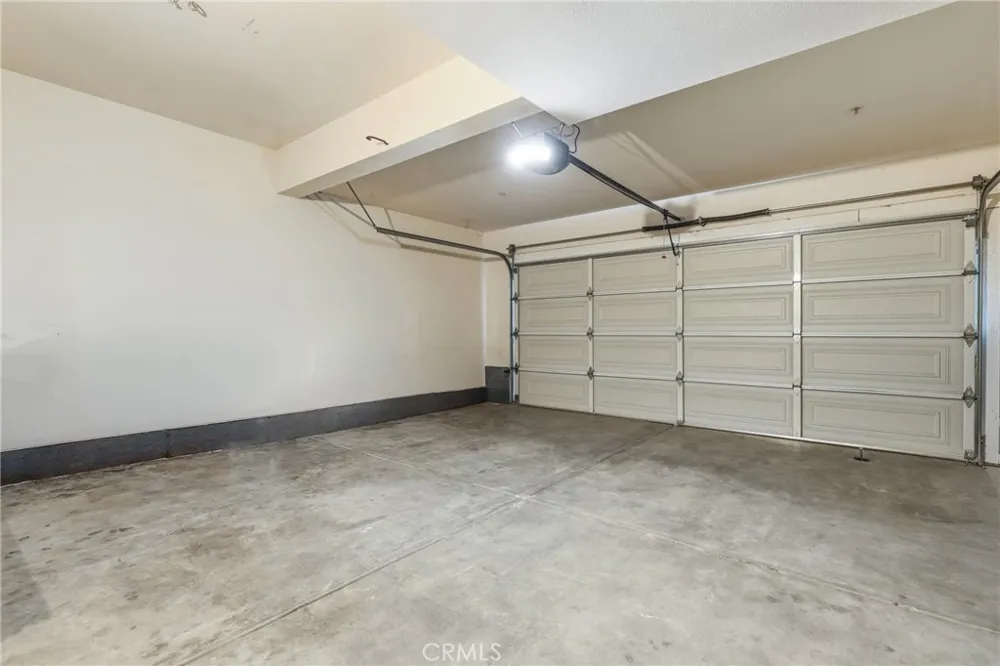 355 Flyers Lane Tustin, CA 92782
