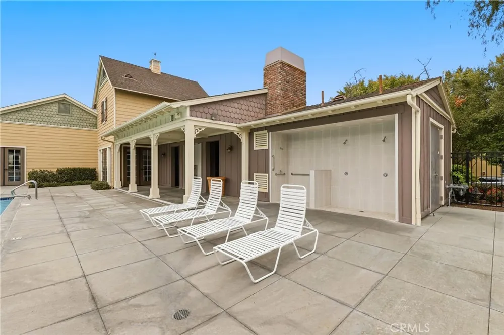 355 Flyers Lane Tustin, CA 92782