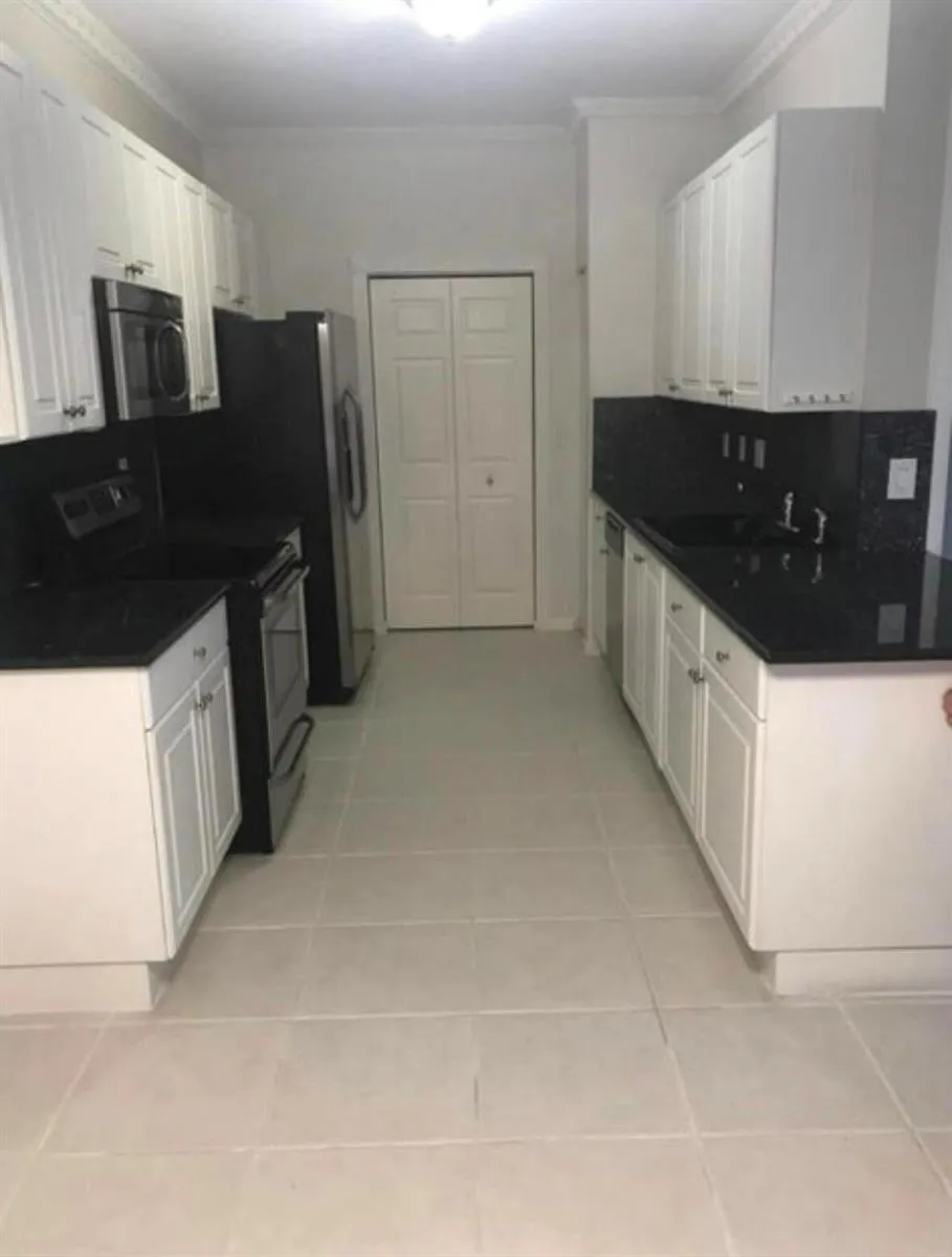 3545 Forest Hill Boulevard #2 Palm Springs, FL 33406
