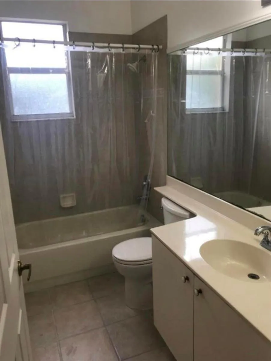 3545 Forest Hill Boulevard #2 Palm Springs, FL 33406