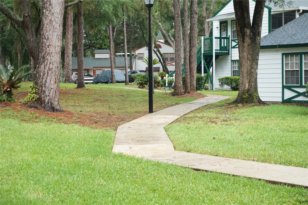 7945 MIDWAY DRIVE TERRACE #H201 ocala, FL 34472
