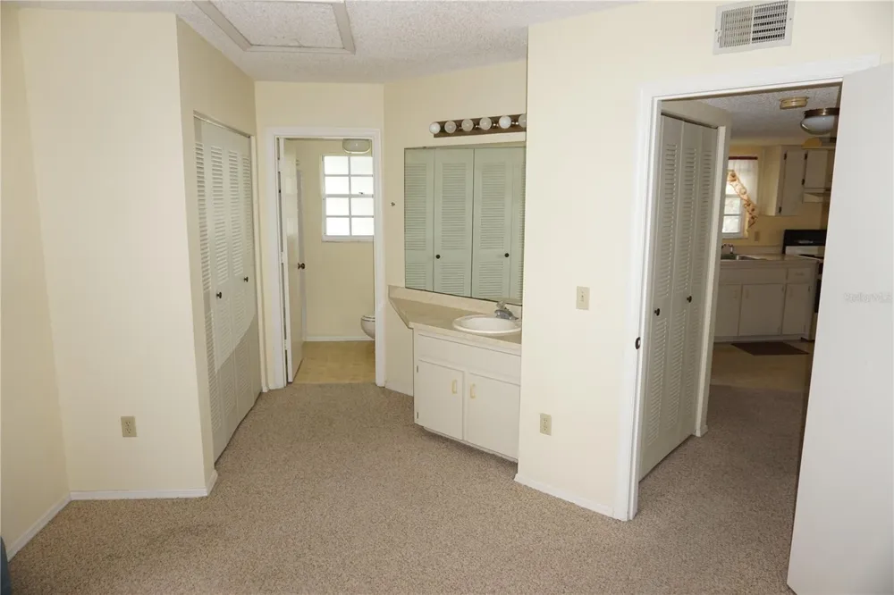 7945 MIDWAY DRIVE TERRACE #H201 ocala, FL 34472