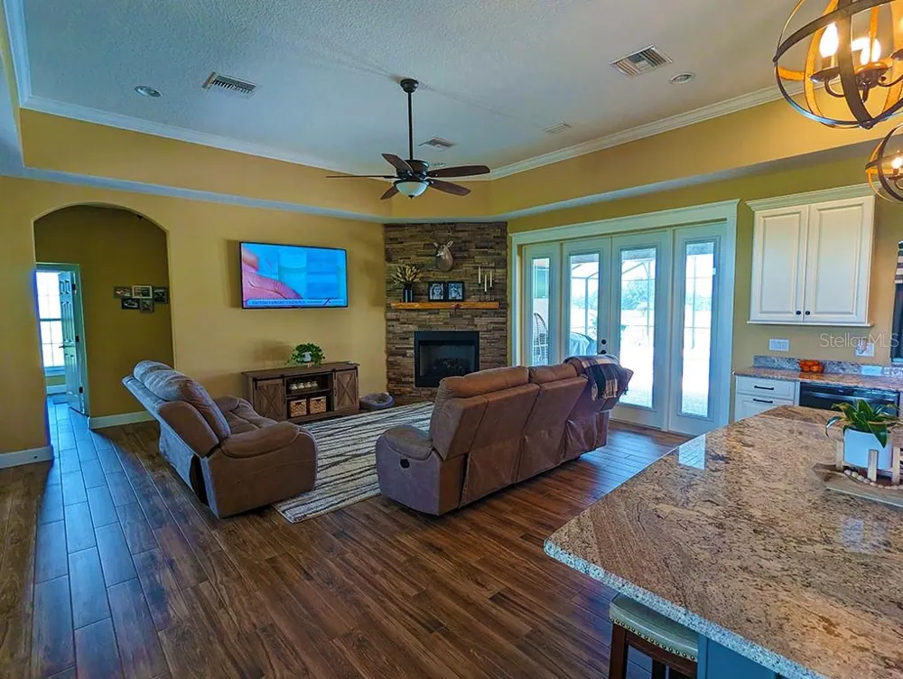 19221 BAKER ROAD Umatilla, FL 32784