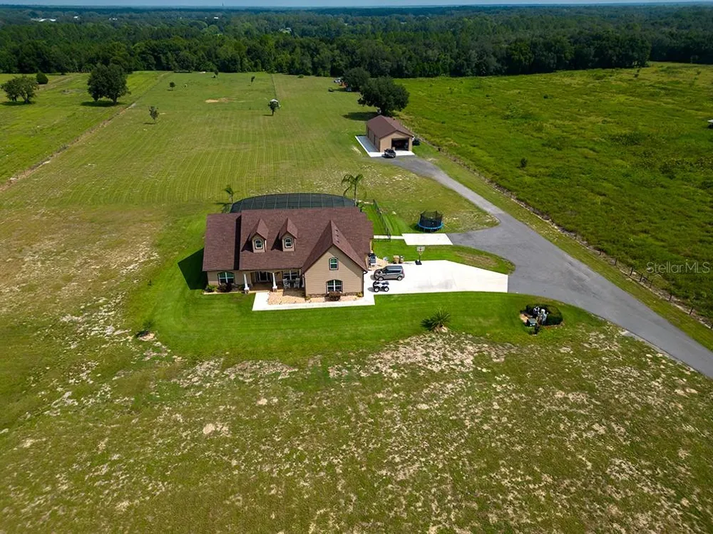 19221 BAKER ROAD Umatilla, FL 32784