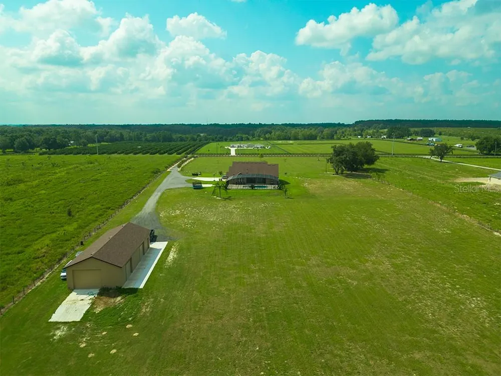 19221 BAKER ROAD Umatilla, FL 32784