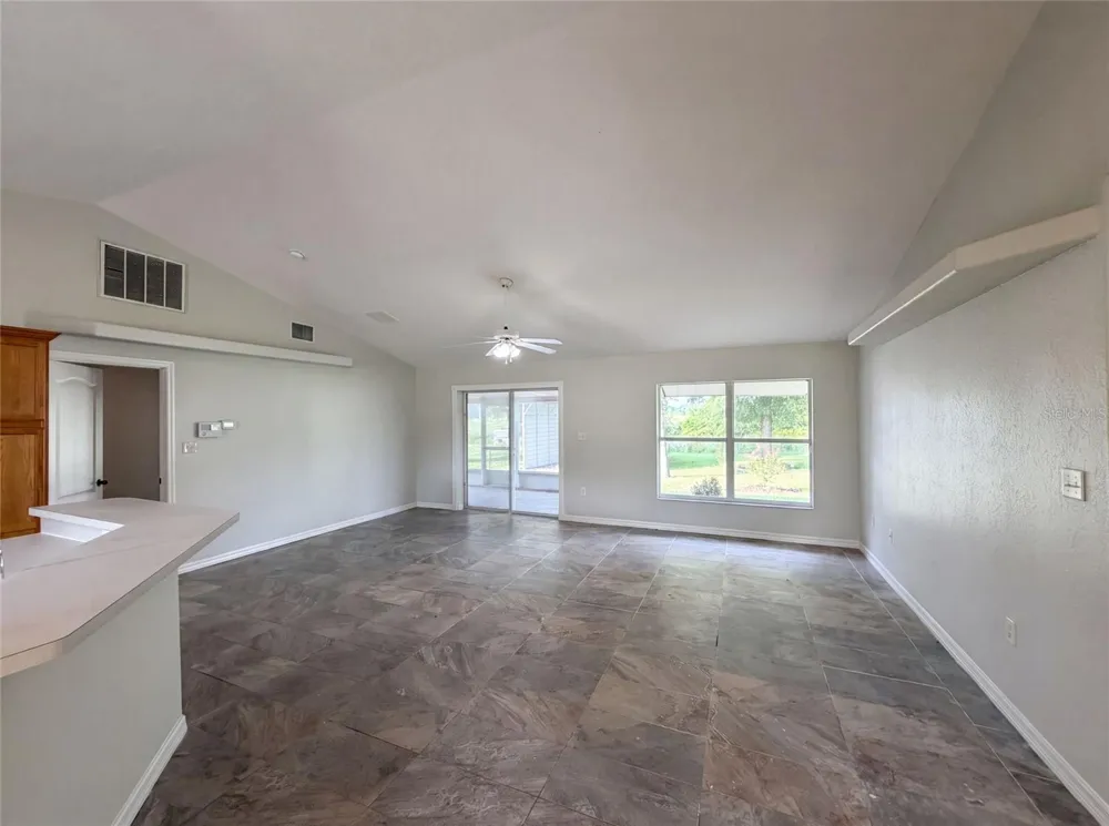 314 DUPONT CIRCLE Howey In The Hills, FL 34737
