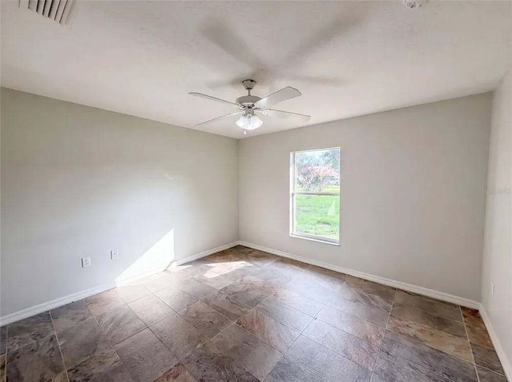 314 DUPONT CIRCLE Howey In The Hills, FL 34737