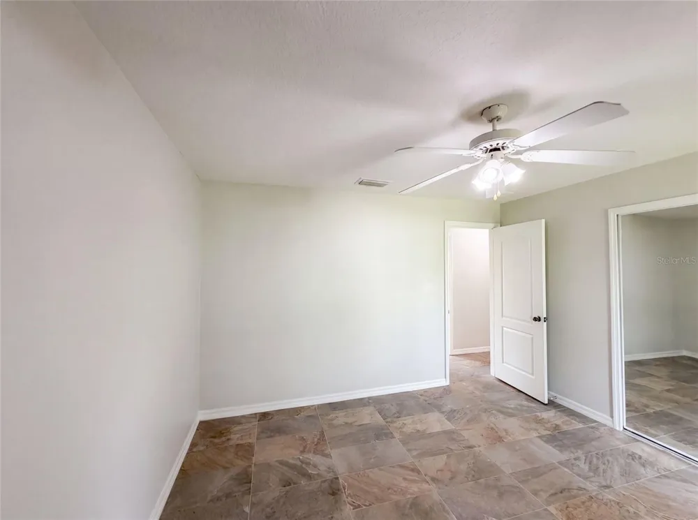 314 DUPONT CIRCLE Howey In The Hills, FL 34737