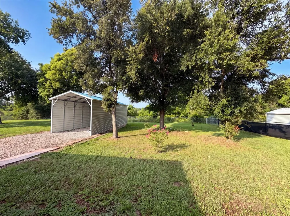 314 DUPONT CIRCLE Howey In The Hills, FL 34737