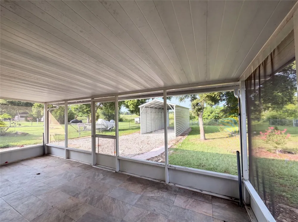 314 DUPONT CIRCLE Howey In The Hills, FL 34737