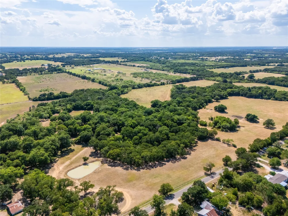 661 Clater Powell Road Gholson, TX 76705