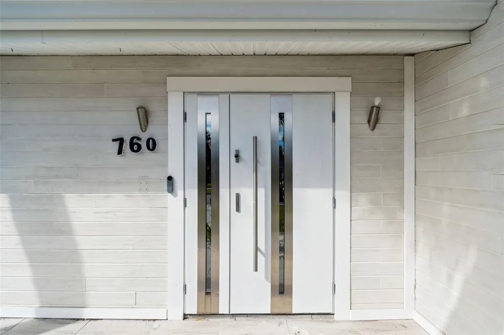 760 BOHENIA CIRCLE S Clearwater Beach, FL 33767