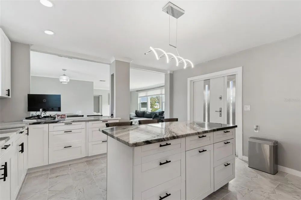 760 BOHENIA CIRCLE S Clearwater Beach, FL 33767