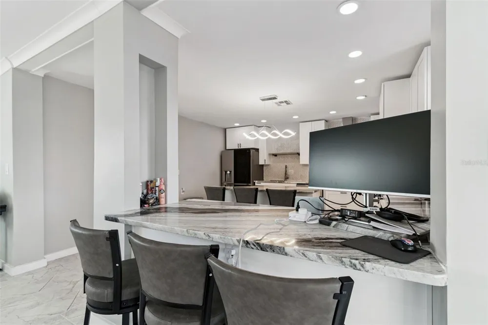 760 BOHENIA CIRCLE S Clearwater Beach, FL 33767