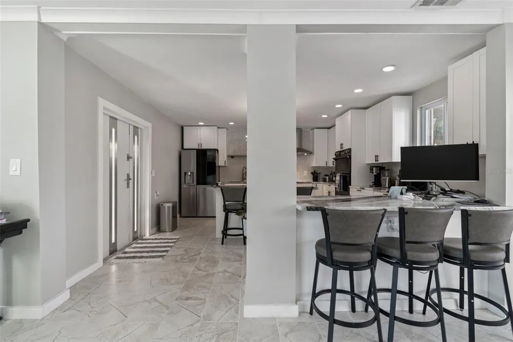 760 BOHENIA CIRCLE S Clearwater Beach, FL 33767