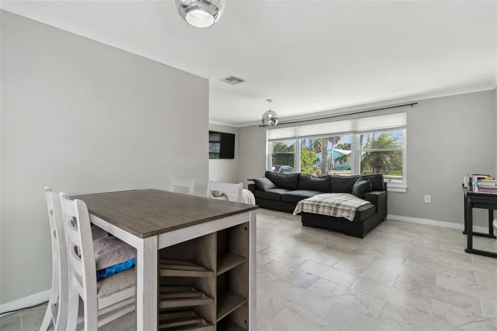 760 BOHENIA CIRCLE S Clearwater Beach, FL 33767