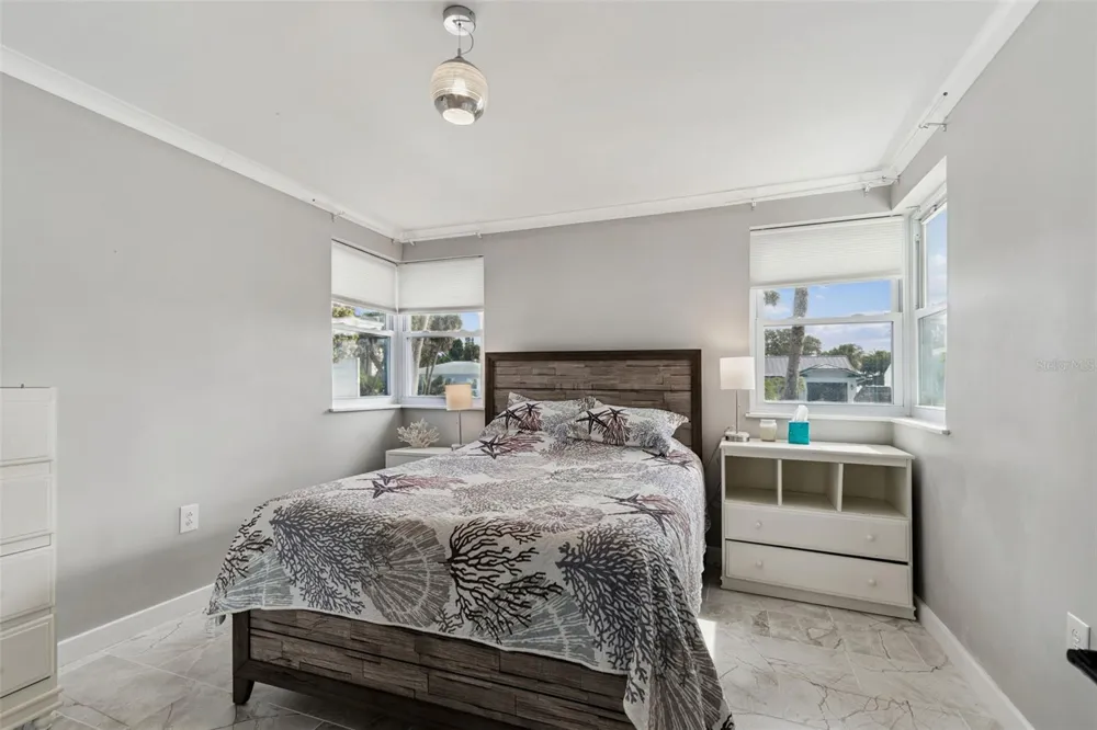 760 BOHENIA CIRCLE S Clearwater Beach, FL 33767