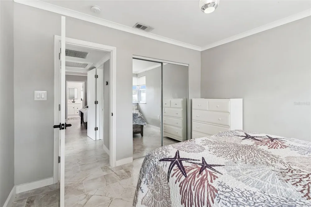 760 BOHENIA CIRCLE S Clearwater Beach, FL 33767