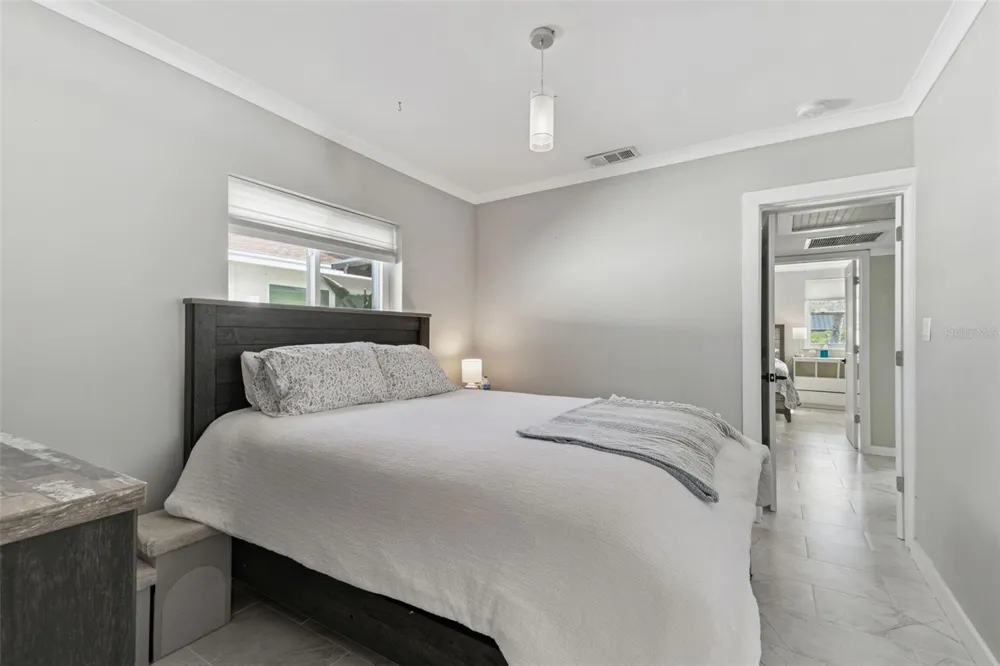 760 BOHENIA CIRCLE S Clearwater Beach, FL 33767
