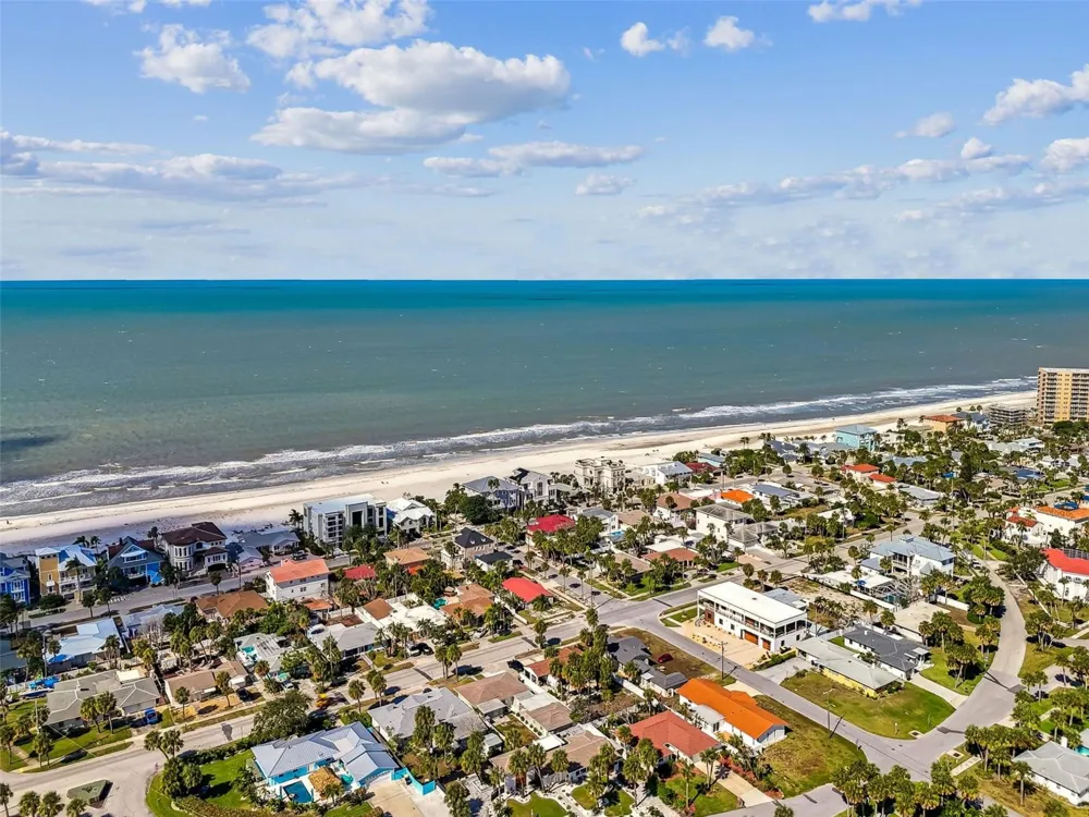760 BOHENIA CIRCLE S Clearwater Beach, FL 33767