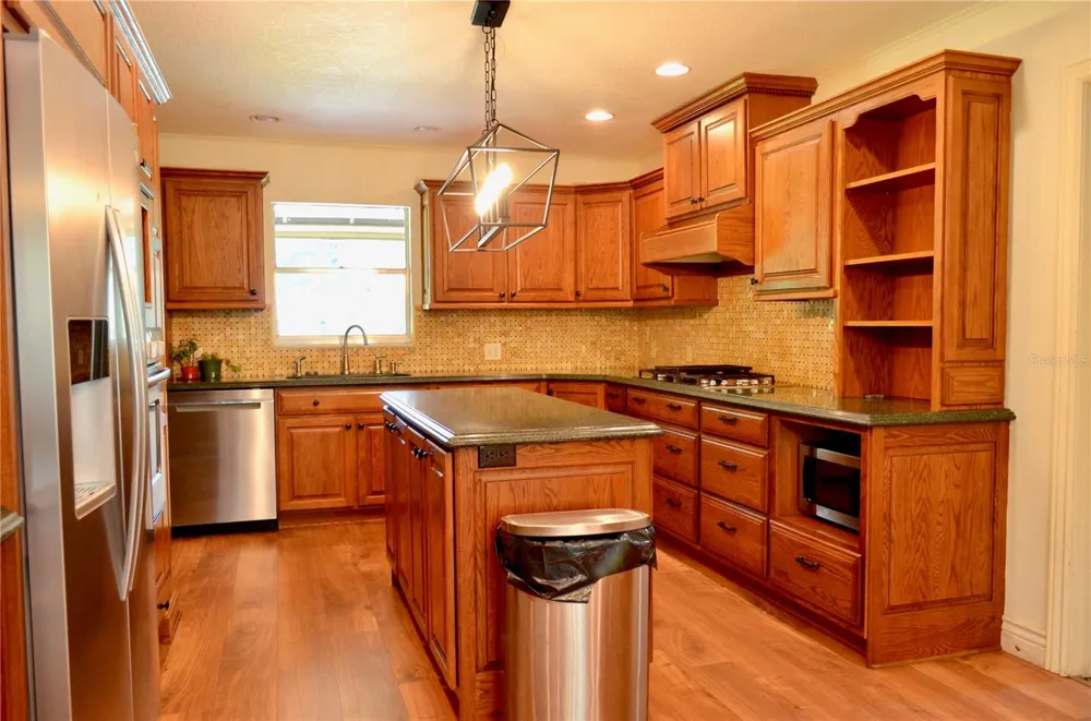 308 SALISBURY AVENUE Deland, FL 32720