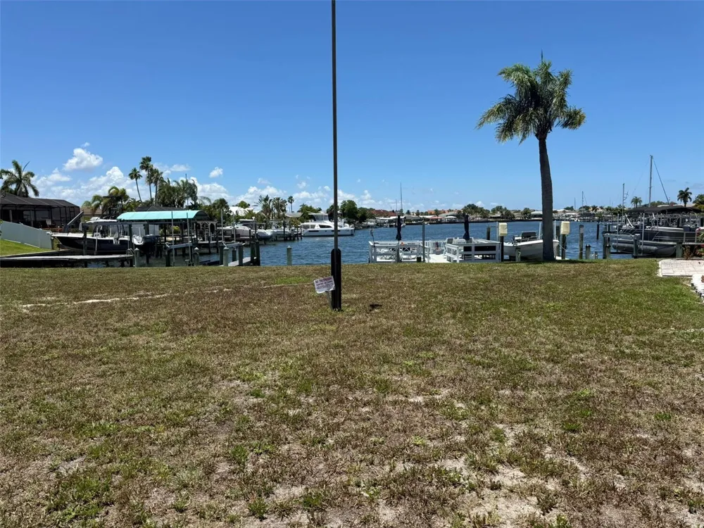 1000 APOLLO BEACH BOULEVARD #204 Apollo Beach, FL 33572
