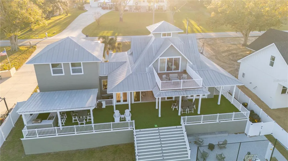 5671 OLD BERKLEY ROAD Auburndale, FL 33823