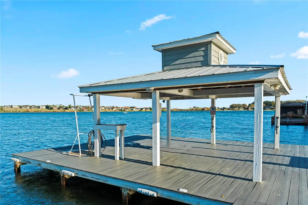 5671 OLD BERKLEY ROAD Auburndale, FL 33823