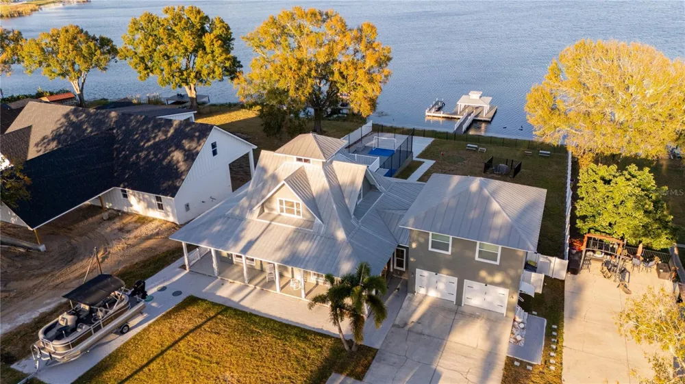 5671 OLD BERKLEY ROAD Auburndale, FL 33823