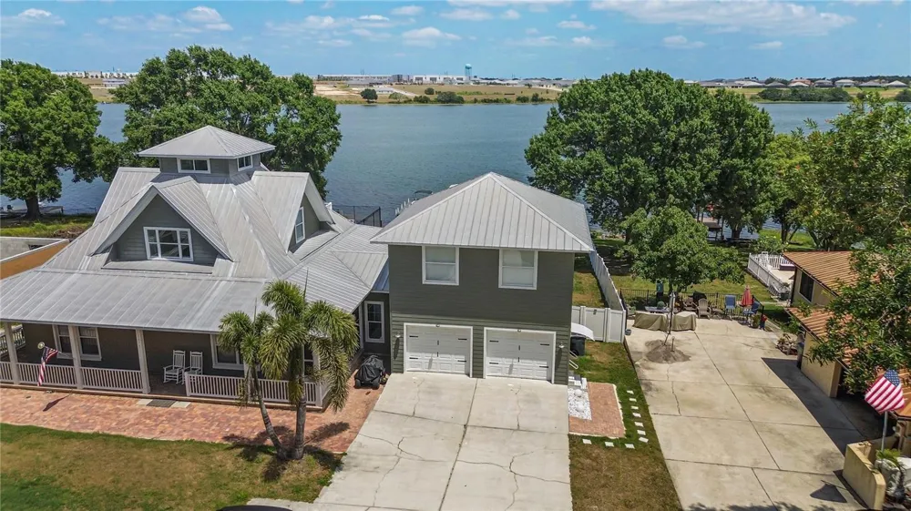 5671 OLD BERKLEY ROAD Auburndale, FL 33823
