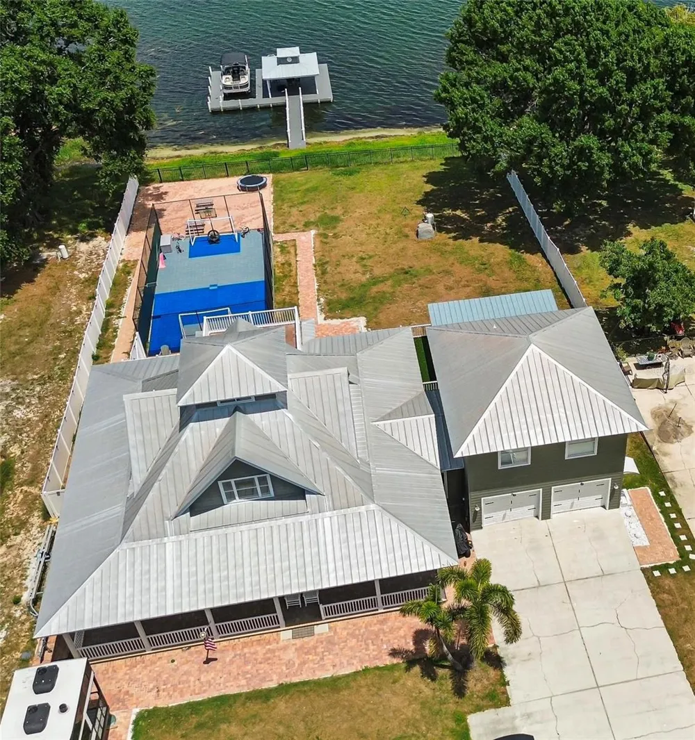 5671 OLD BERKLEY ROAD Auburndale, FL 33823