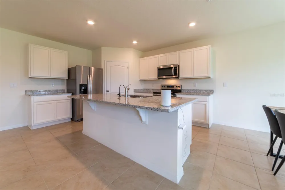 2695 HOUSE FINCH ROAD Harmony, FL 34773