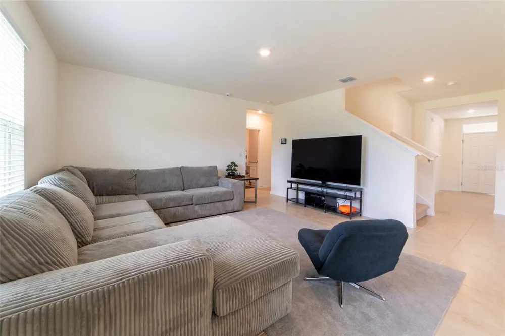 2695 HOUSE FINCH ROAD Harmony, FL 34773