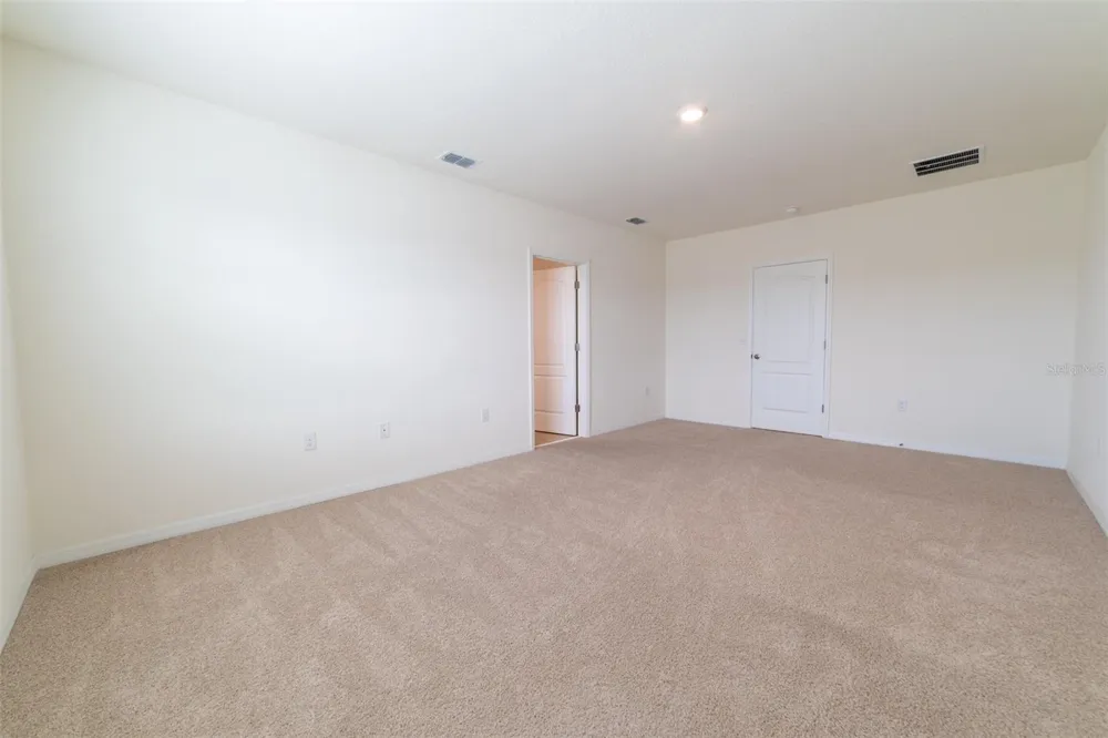 2695 HOUSE FINCH ROAD Harmony, FL 34773