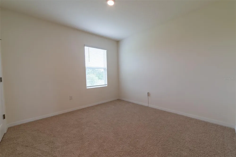 2695 HOUSE FINCH ROAD Harmony, FL 34773