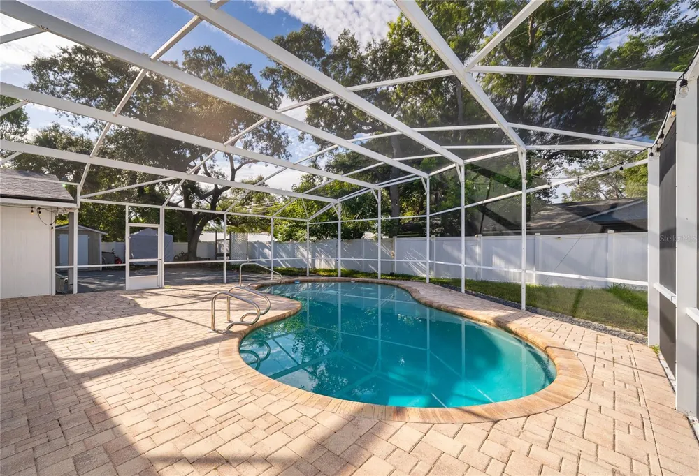2462 CAROLTON ROAD Maitland, FL 32751