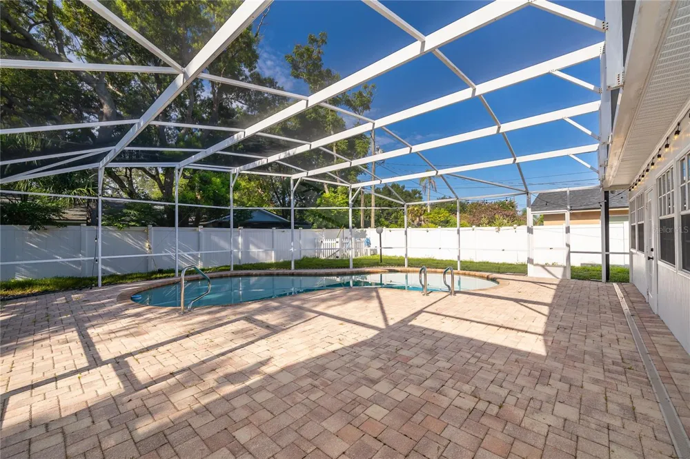 2462 CAROLTON ROAD Maitland, FL 32751