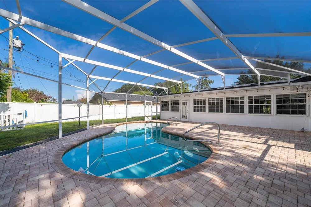 2462 CAROLTON ROAD Maitland, FL 32751