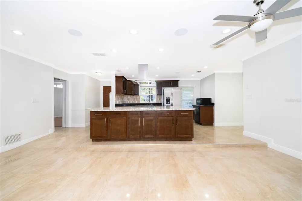 2462 CAROLTON ROAD Maitland, FL 32751