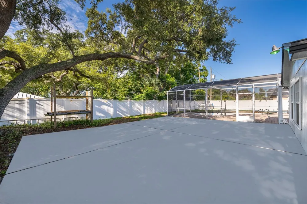 2462 CAROLTON ROAD Maitland, FL 32751