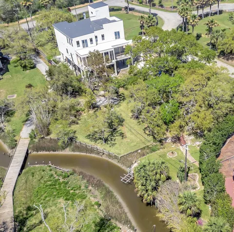 633 Bay Vista Drive