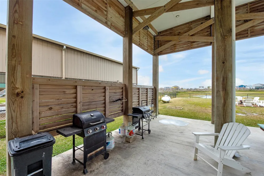 858 East Road Crystal Beach, TX 77650